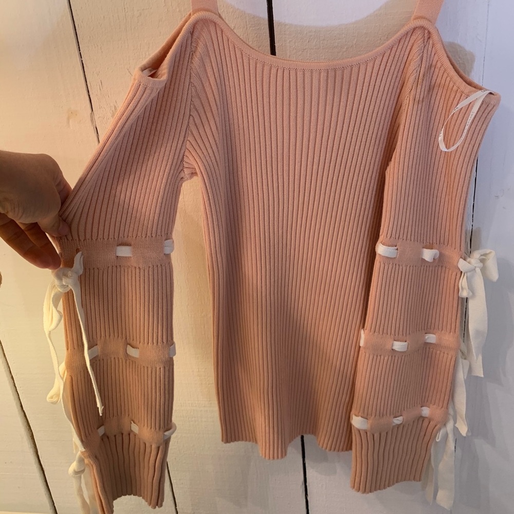PINK SWEATER!